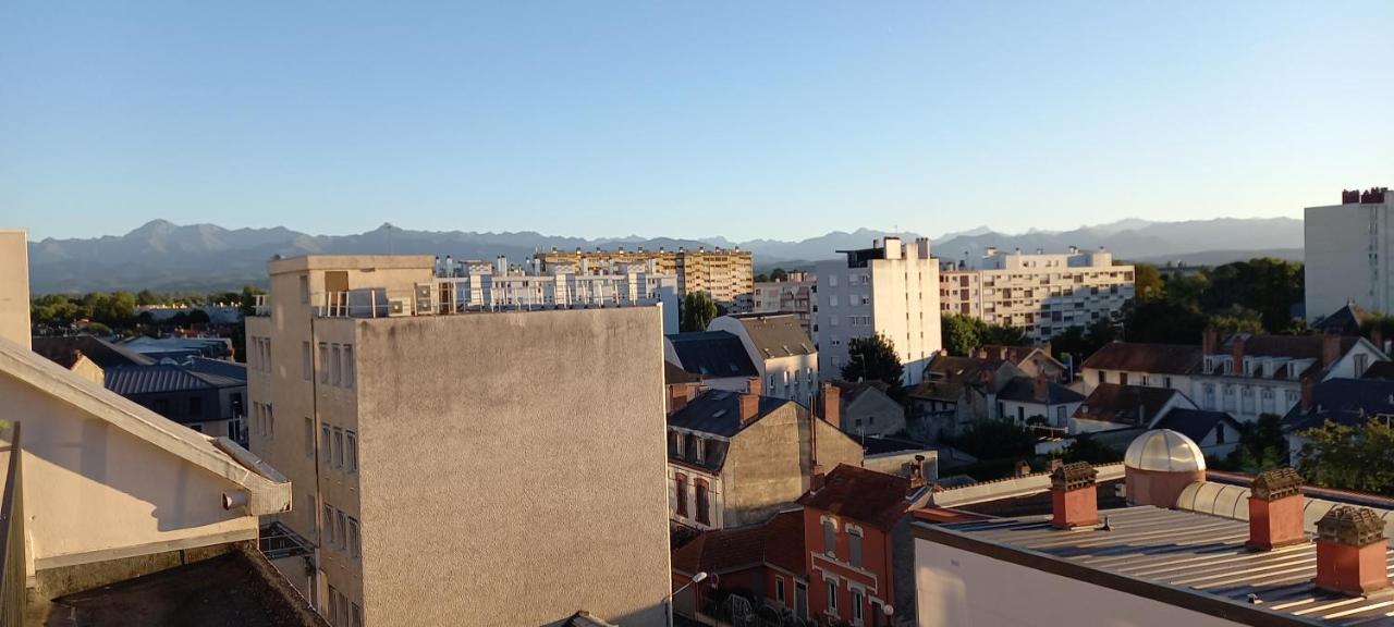 La Dolce Vita -T2 52M2- Dernier Etage- Terrasse-Parking-Wifi Fibre Apartment Тарб Екстериор снимка