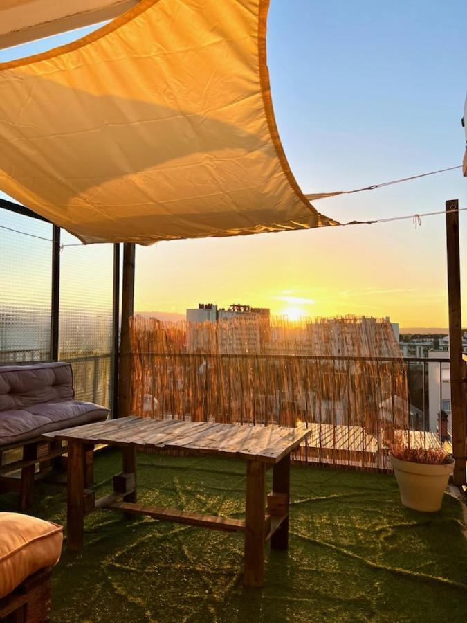 La Dolce Vita -T2 52M2- Dernier Etage- Terrasse-Parking-Wifi Fibre Apartment Тарб Екстериор снимка